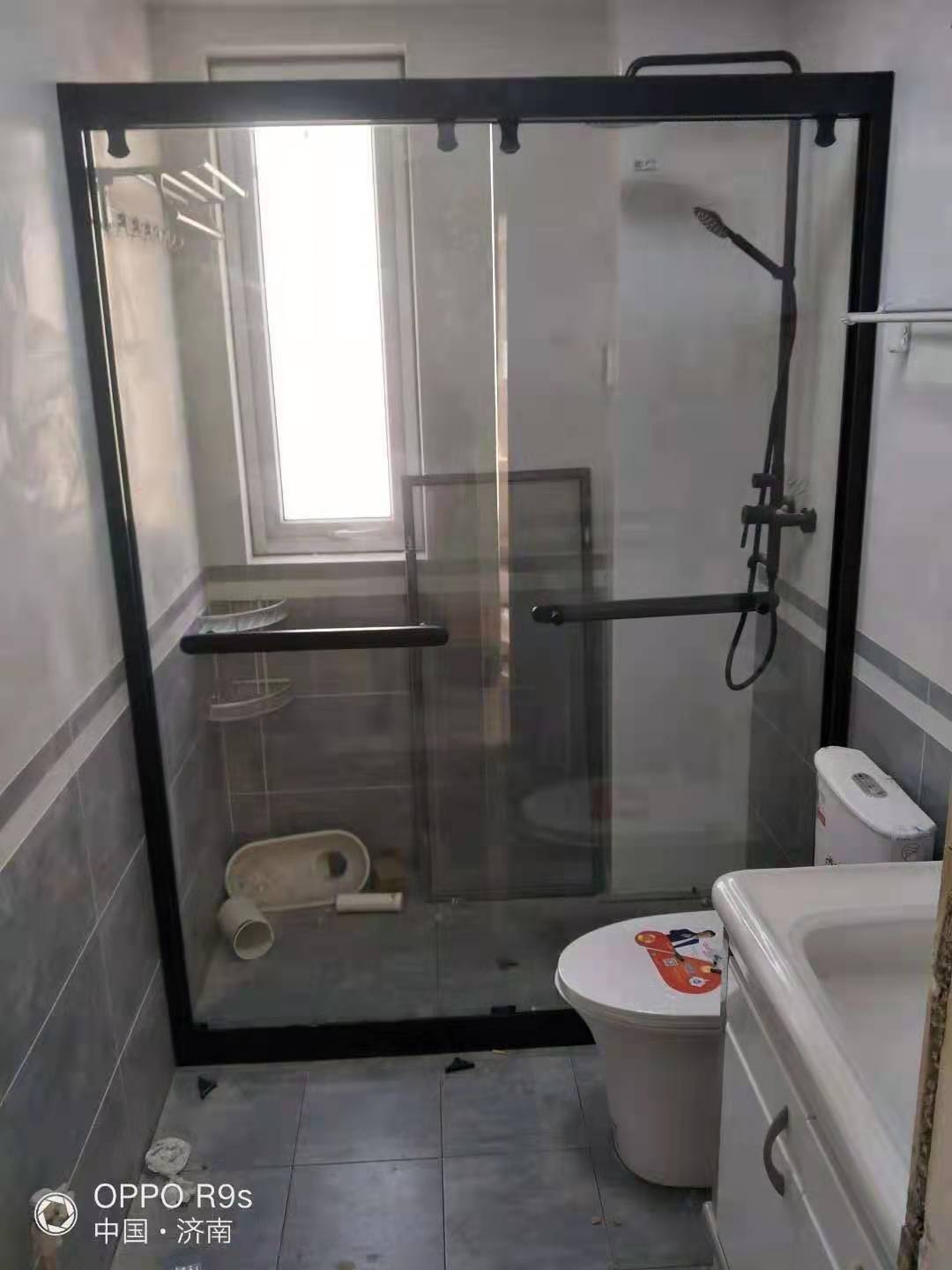 淋浴房怎么装隔断更好用？