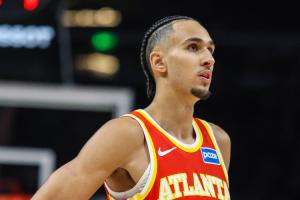 实惨！24年状元里萨谢2年NBA历程 首发→轮换→跌出轮换→被交易