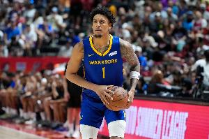 发挥不错！伦德博格半场8中4得9分2板1抢断 可惜三分3中0