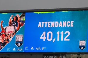 40112人！热刺-奥克兰FC的比赛创新西兰足球赛观众人数新纪录