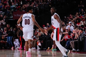 拉塞尔：莫兰特加盟开拓者被低估了 他们现在有很多的后卫